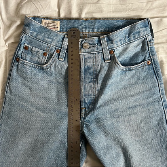 LEVI’S 501 Original (23 Regular) - Picture 4 of 6